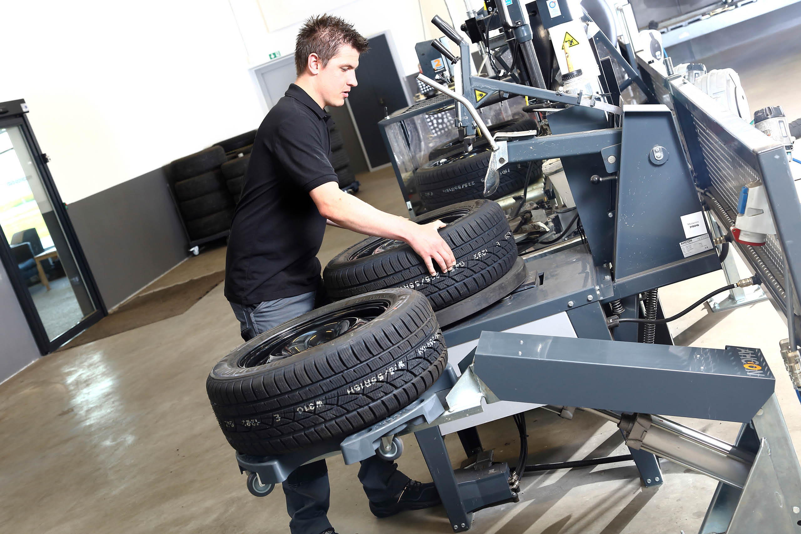 Wheel Trolley Lift